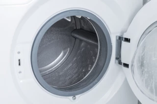 Waschmaschine vor und nach der Reinigung Waschmaschine vor und nach der Reinigung