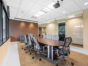 listing-regus-il-lake-forest-landmark-conway-farms-32byjh