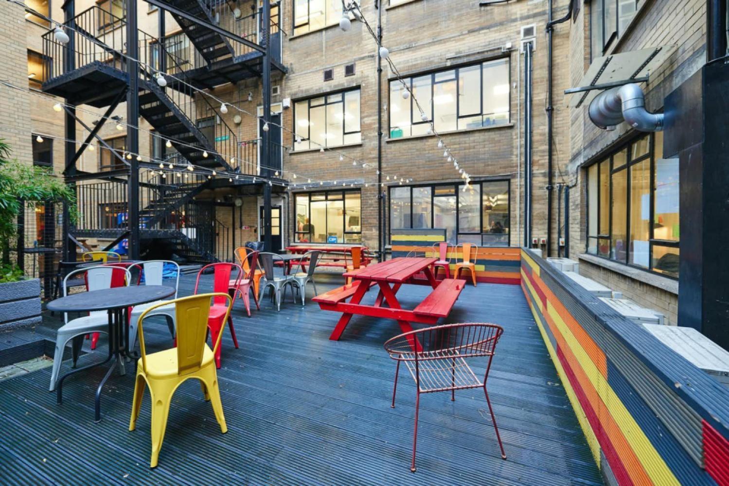 c111dcc8-d74a-40d5-8336-5304812578ebjpeg