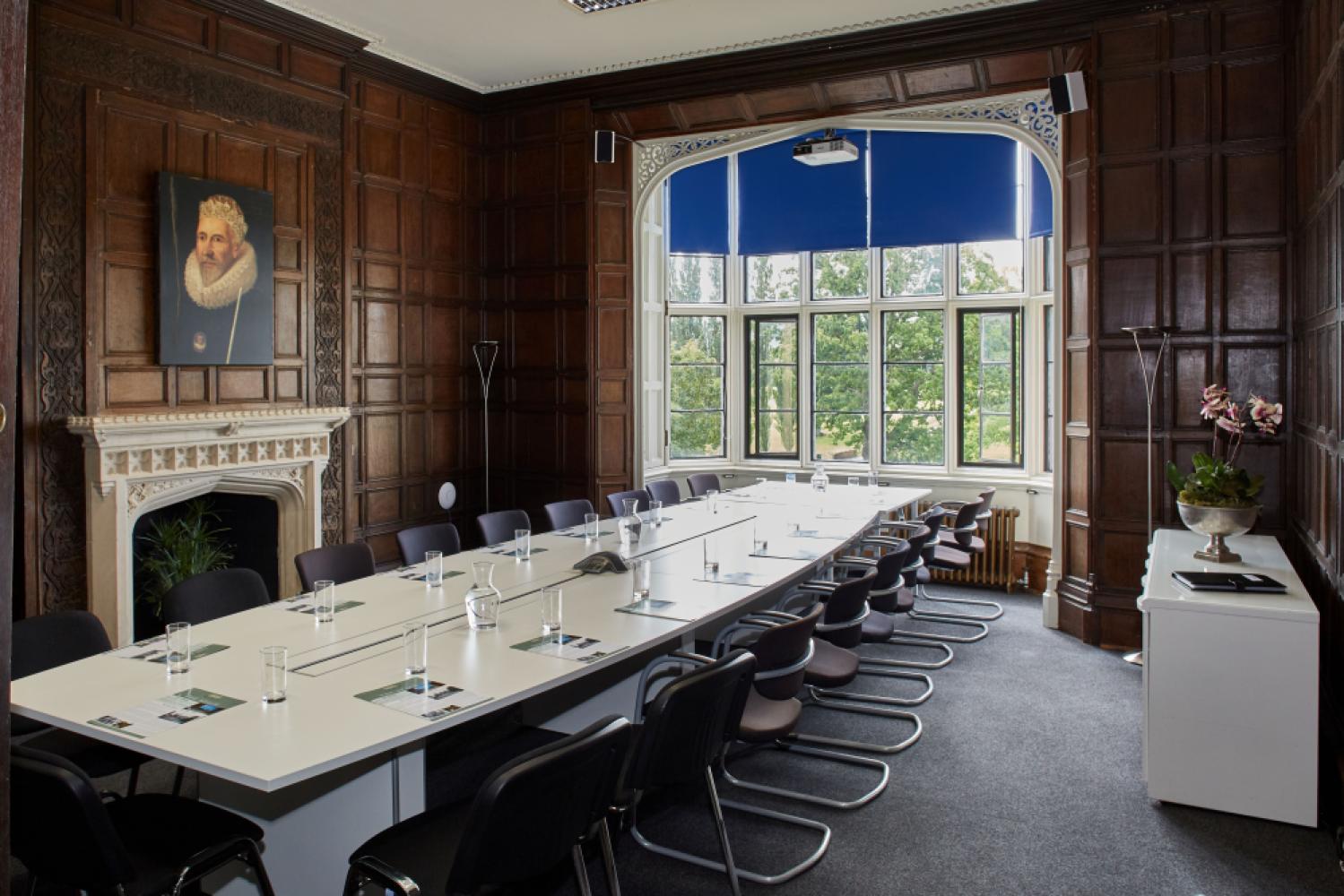 2b285f09-411e-4861-8112-d1feeec1ff5a_treasurymeetingroom1