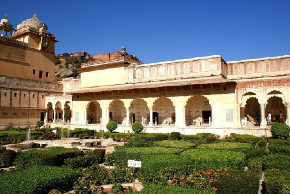 9d531146-be07-4d12-8174-104909aeb3e1