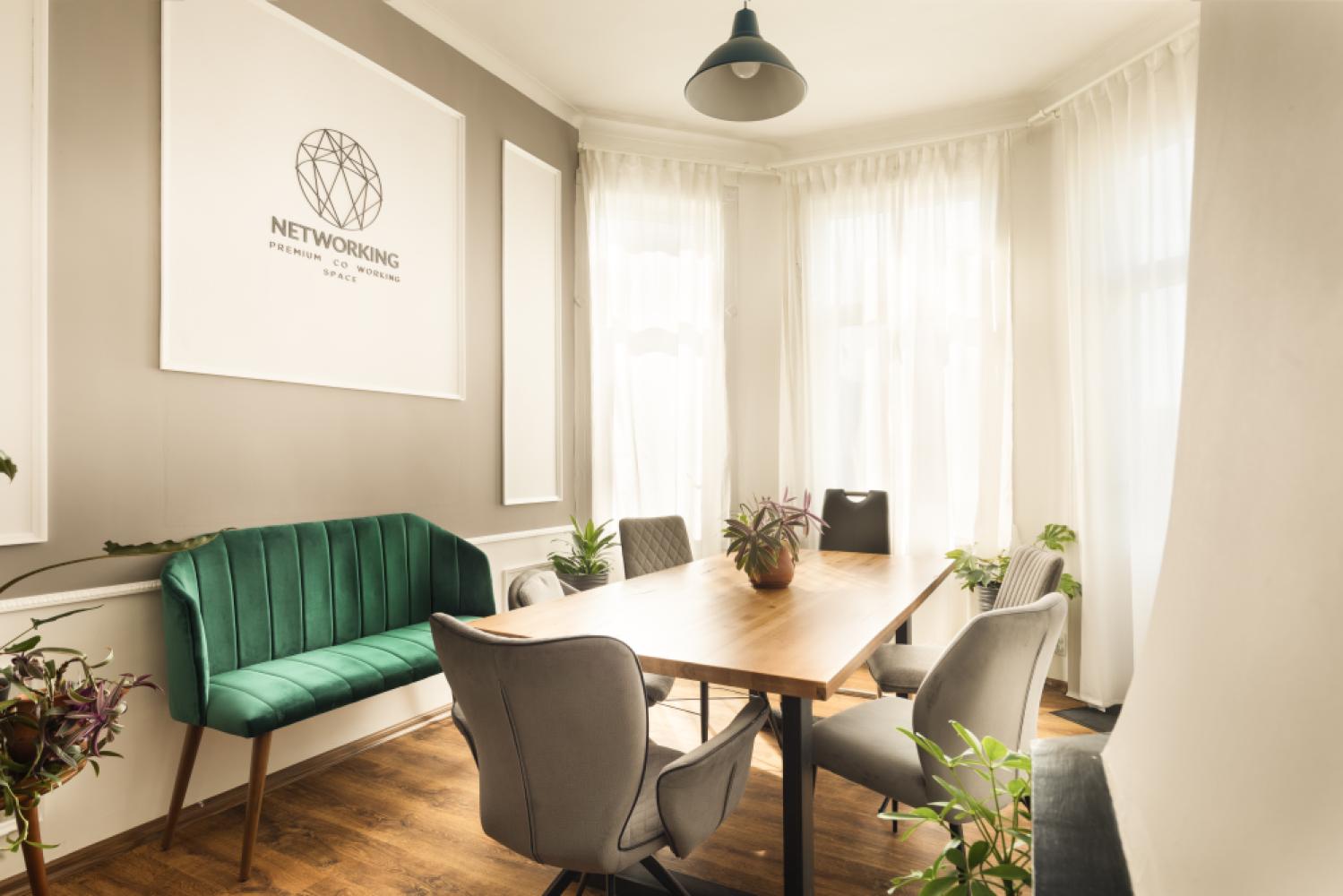 85b78408-8534-42d2-952e-8c694592ab5e__08_0744