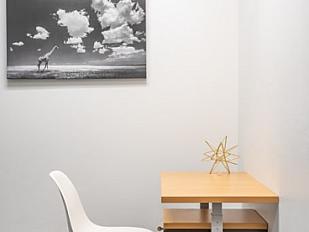 Meeting Room workspace image