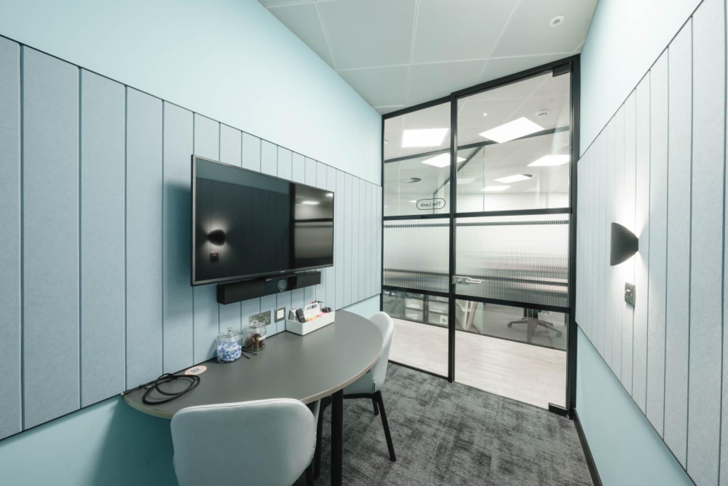 9773be4e-4937-4baf-a8c0-051bb7fa4c65_thelock