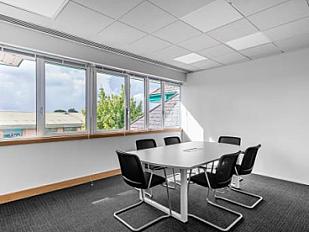 listing-leatherhead-kingston-road-2ud6d5-quote