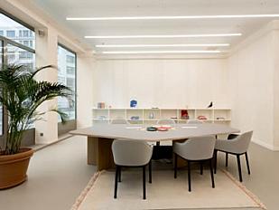 Coworking Desk workspace image