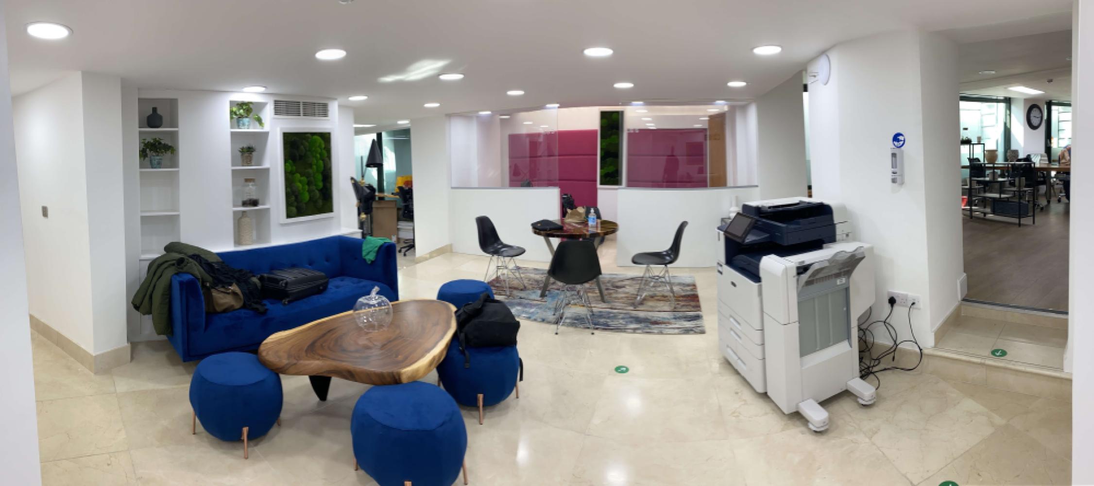 921d6ce7-fdb2-4925-8821-f3a6b1d7990djpg