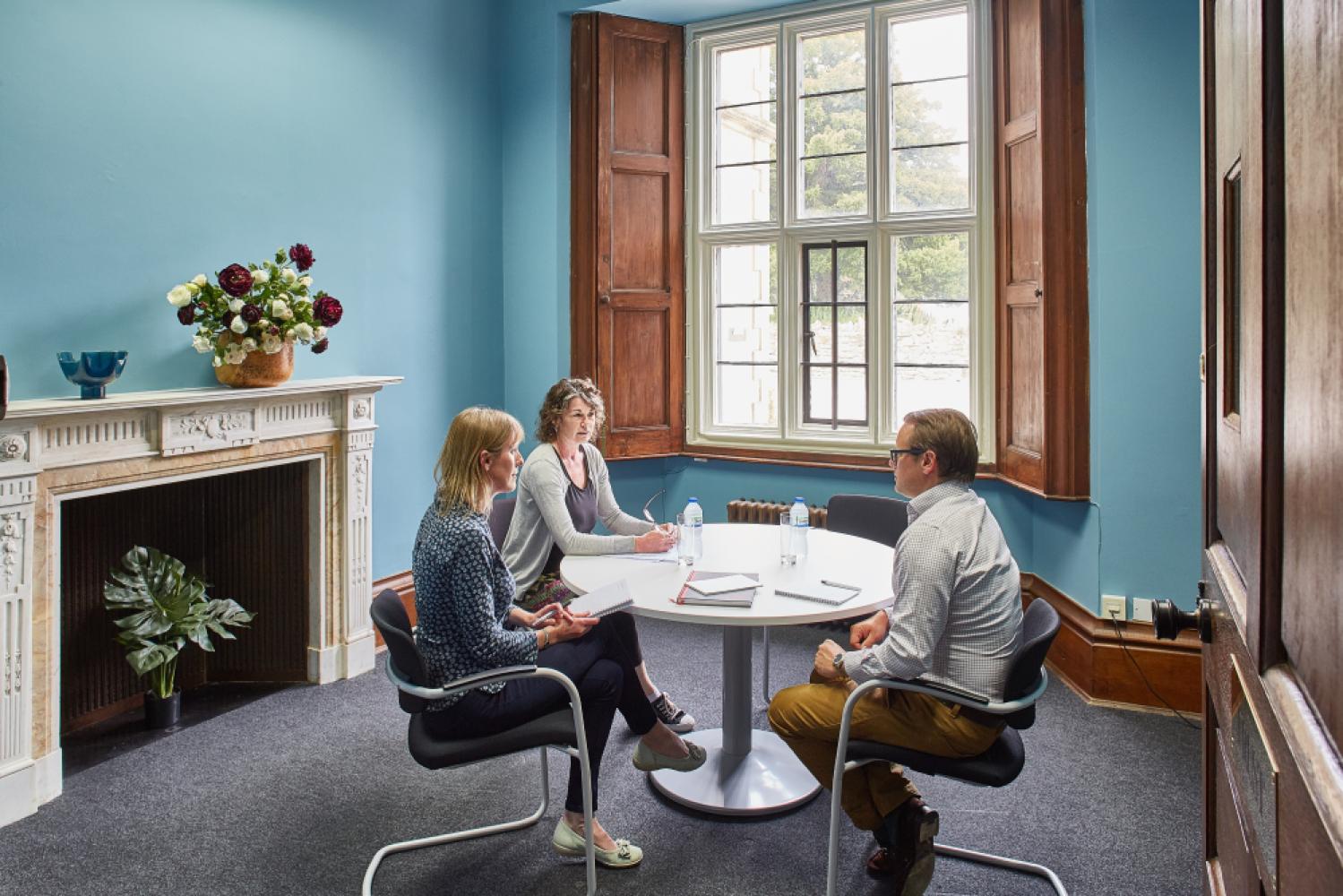 7e7c64c9-69c6-4d65-bfef-739261d1204e_trustroom