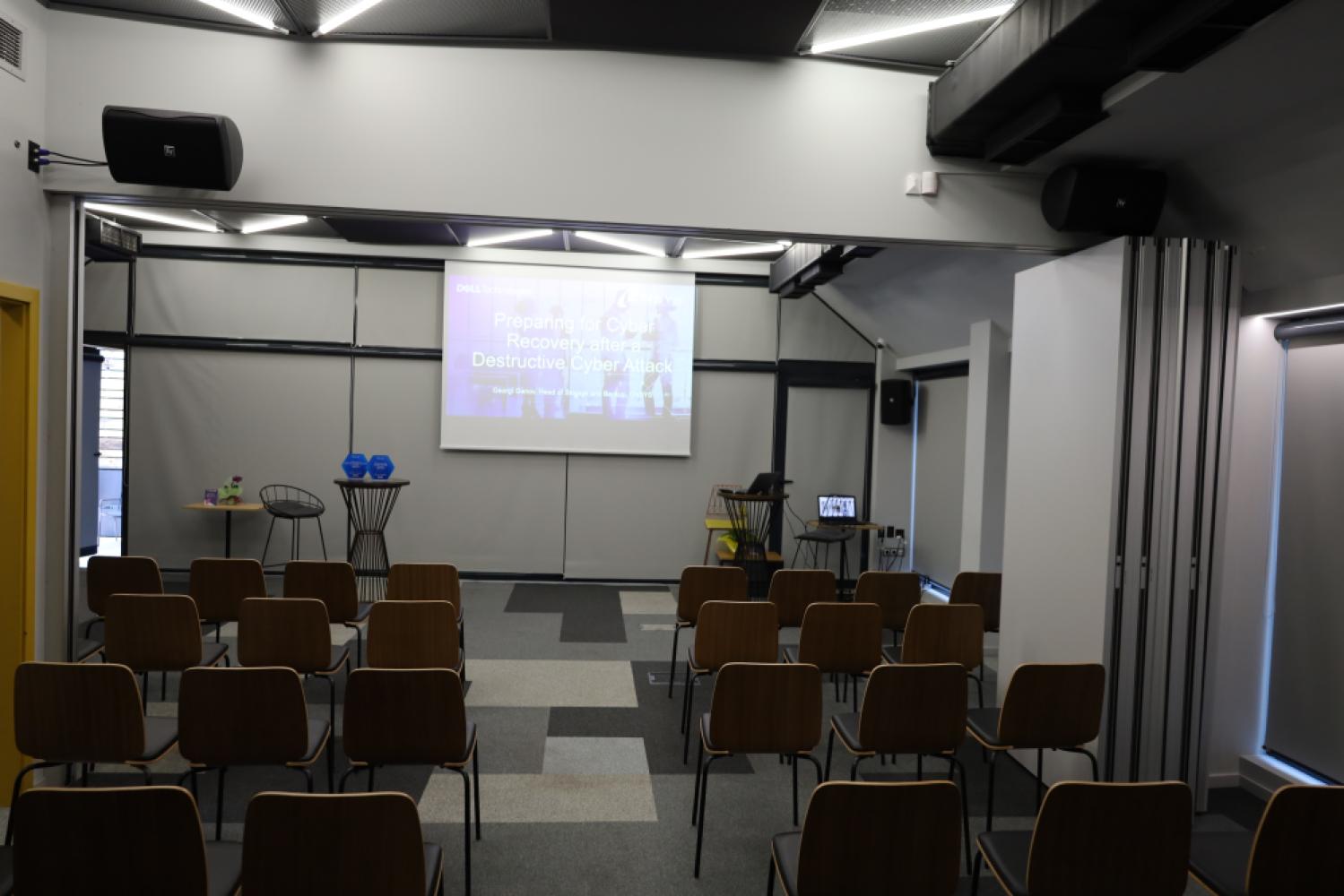 5c10deb7-d8fc-4597-a016-d72425b88525_img_0940