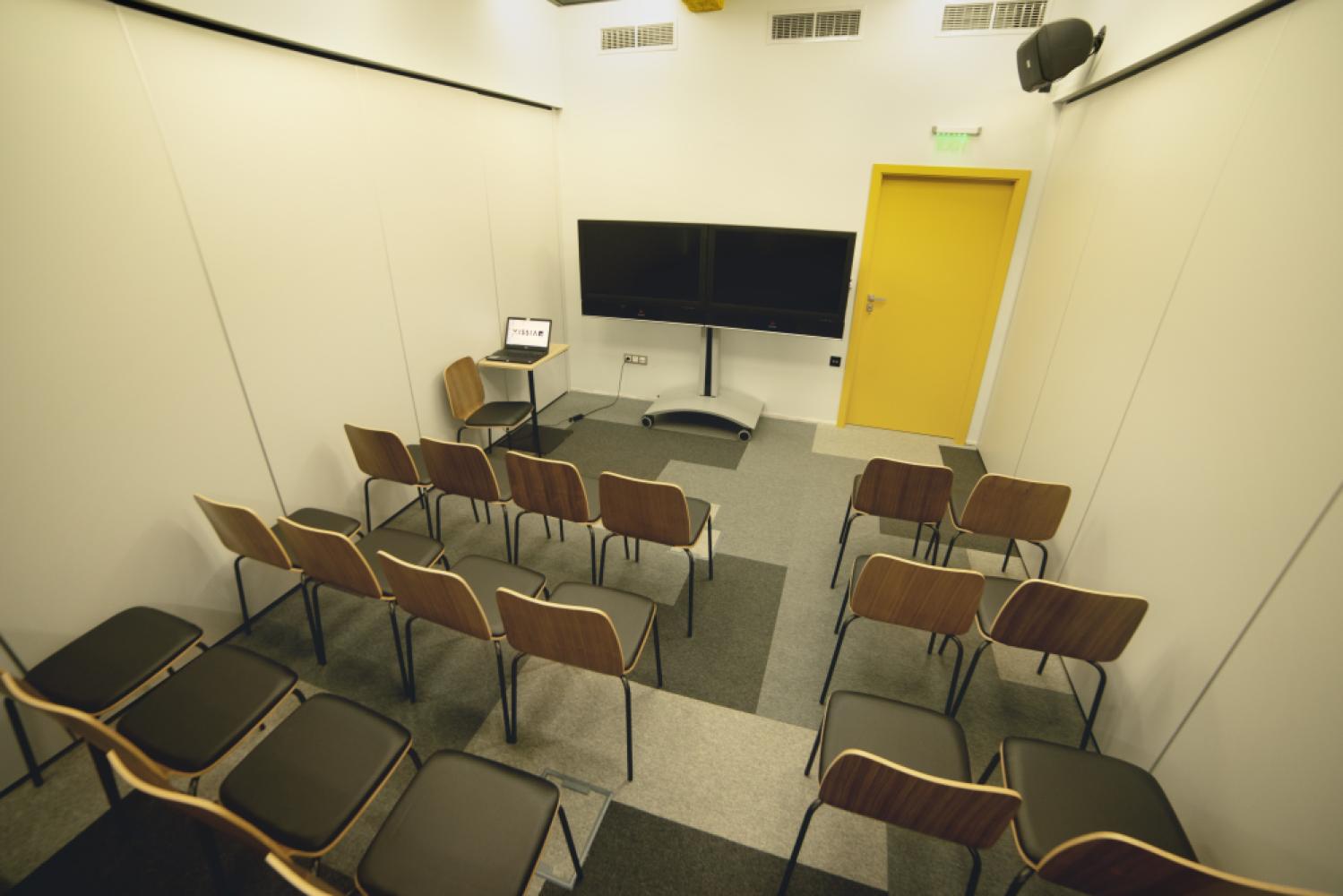 9439922f-9da3-4e84-989a-b44e0ec04710__dsc2923