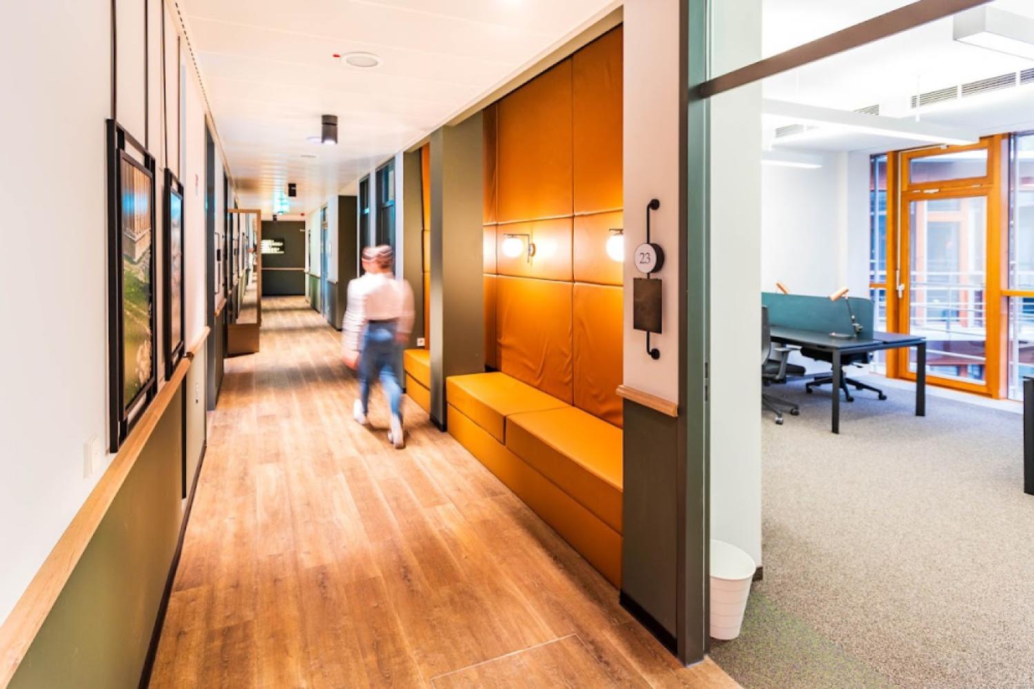 2ac12e25-8a84-43cd-a6f7-88aae922628d