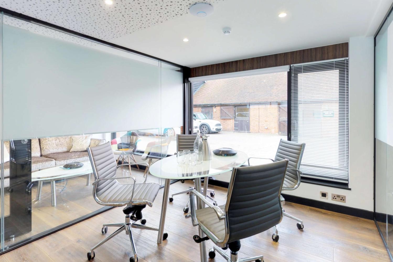 5b1f0e64-bc77-41ae-a25d-453099464c61jpg