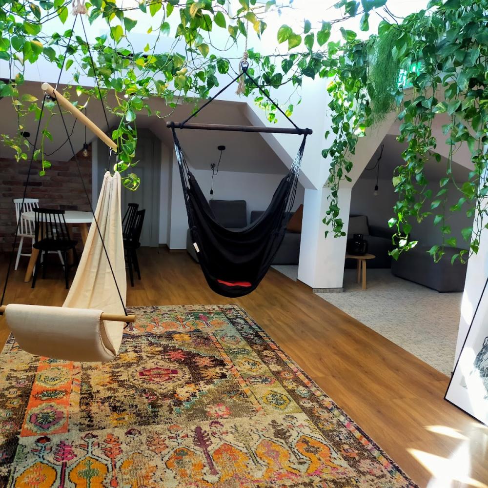 8607259d-8b8f-4321-849c-f9f9cc59a376