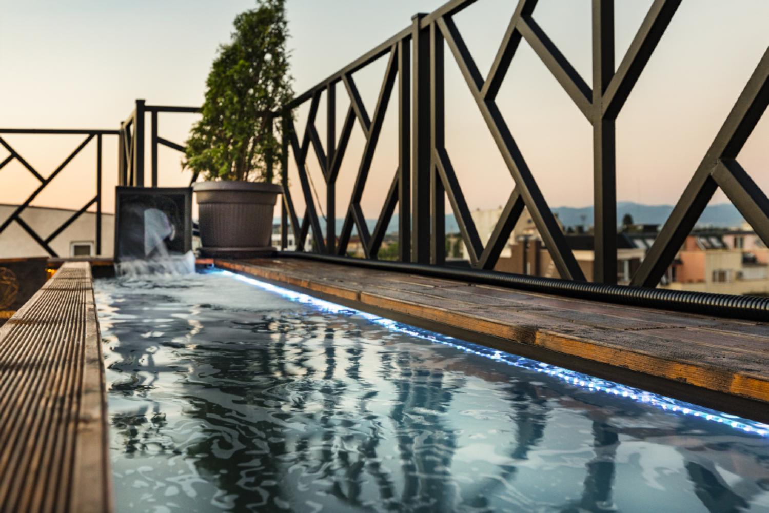 03f413a8-5d33-4186-bdb6-090e7eca12ff__08_0437