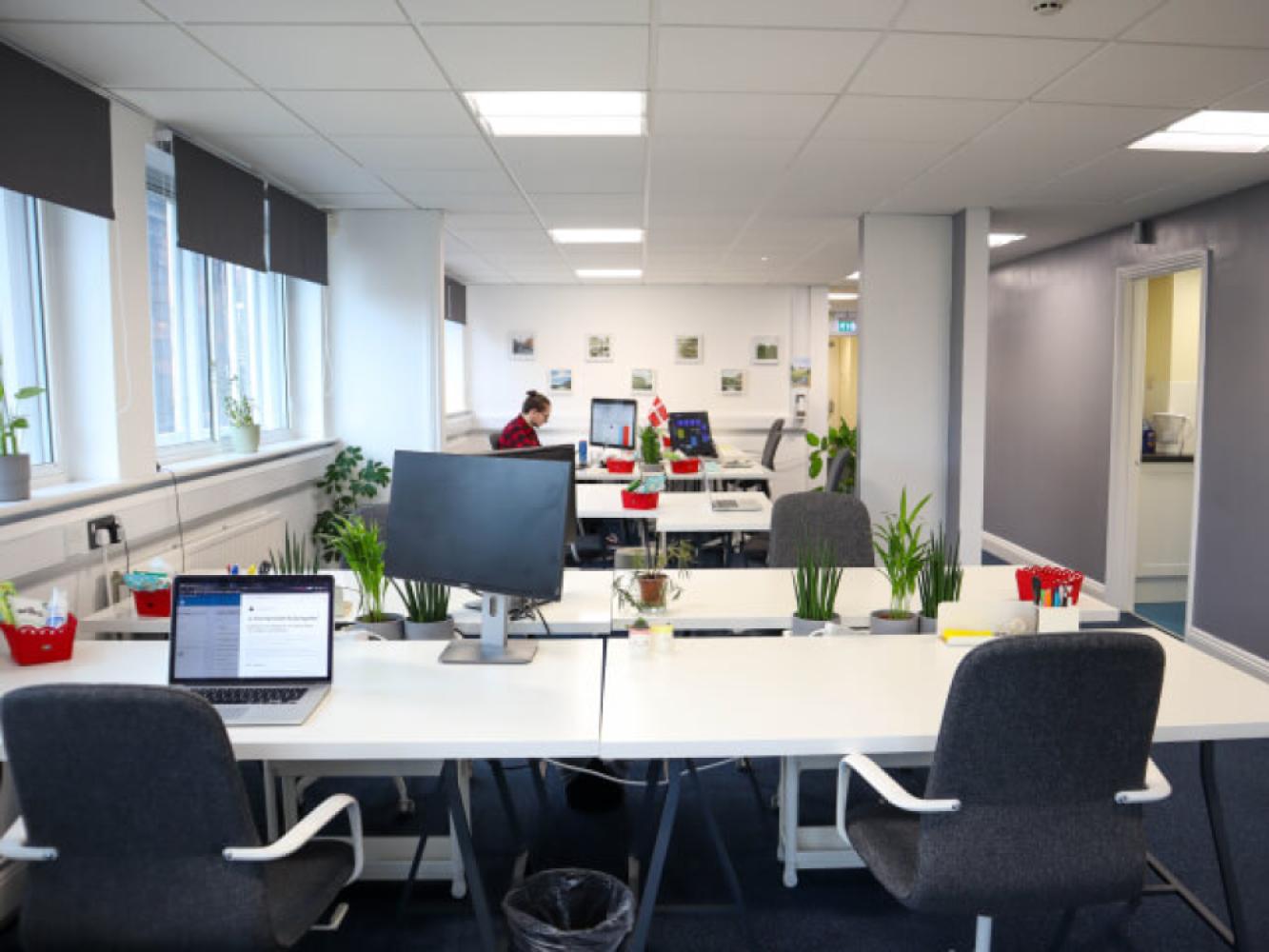 42562049-c928-47cd-ac6f-c2333bf678d1_about2