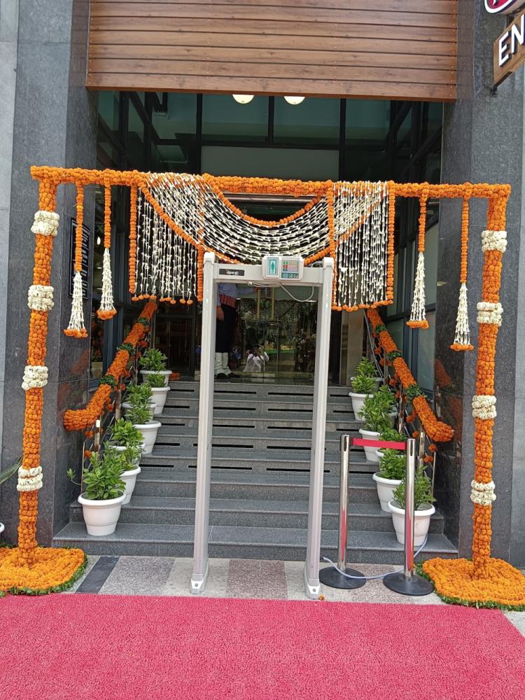 f4d3c8e8-37d3-4b45-82af-e2c162e50d38