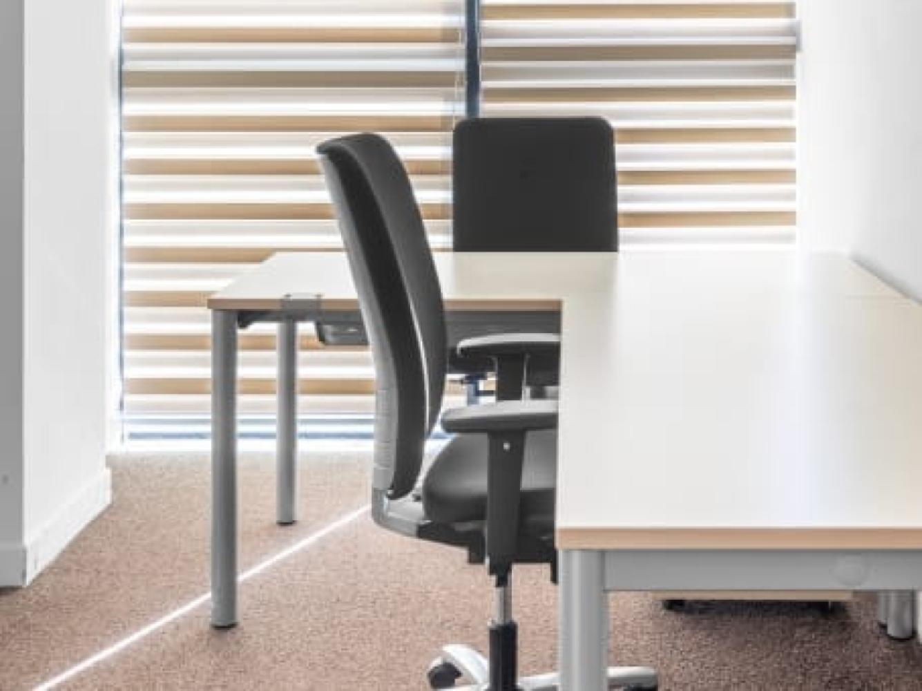 a725f286-7b4c-4e2f-8280-93d8c6610080