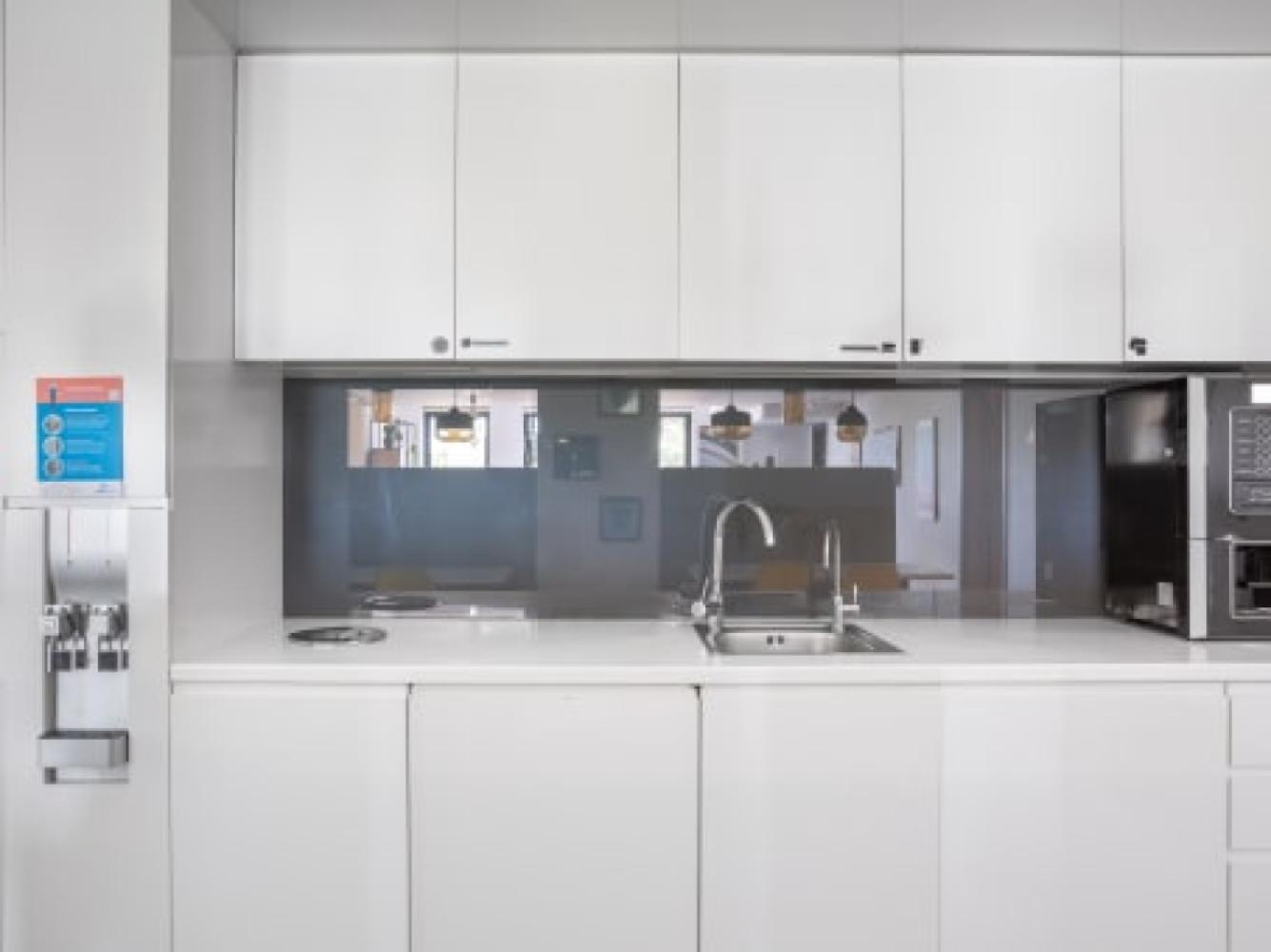 6682adb6-90ee-4870-ab97-1c6613e973d2