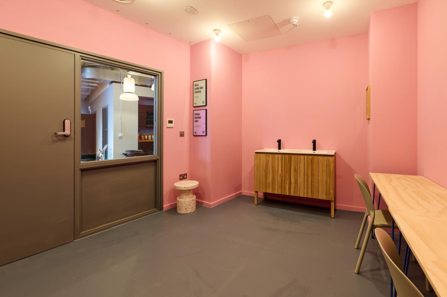 7d241f71-a6af-4063-a2d1-9bffa3206d62_patchbournemoutheventspace,wellnessstudio(creditedhill)