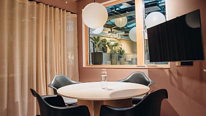 meeting-room-1
