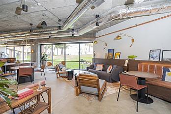 Conference E  workspace image