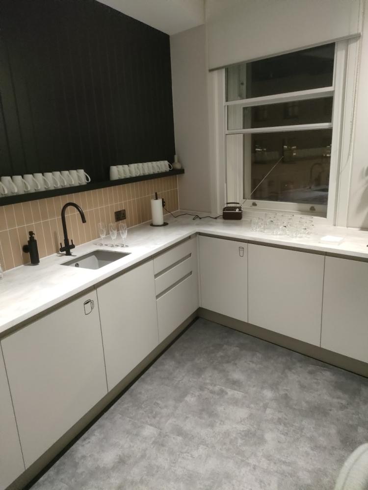 e8baaf47-ff27-456e-b65d-033c48124468