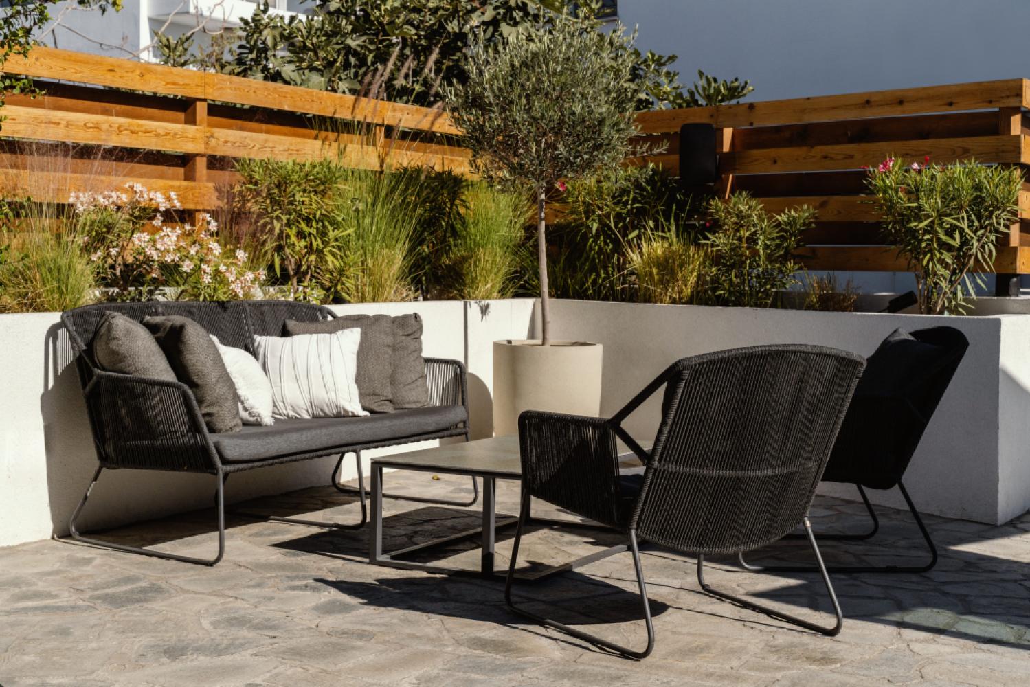 1cee4379-f002-4aac-a67f-90222593d1a9_rooftop2