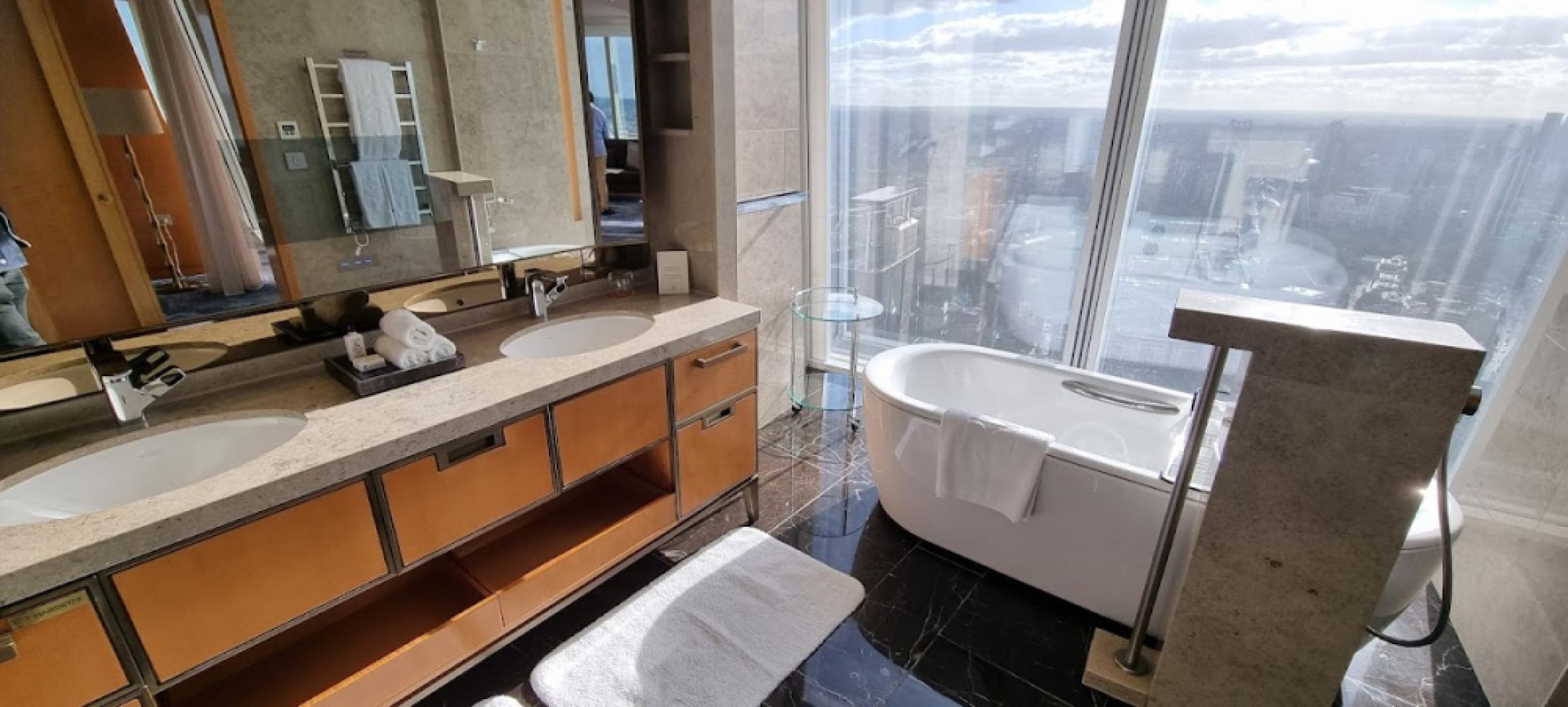 ab0d2b61-ad40-4c64-a017-08a7de561941