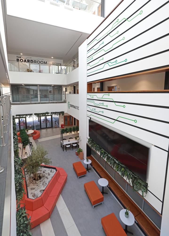 e8aab12d-24aa-4ead-9cb5-4590dfd9cefc_centraltechphotography130525018(1)