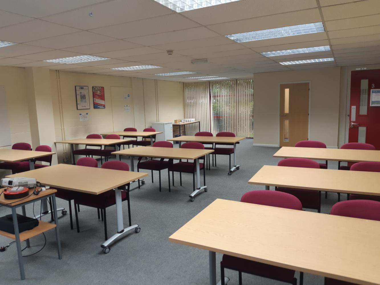a237b5c0-7edf-479e-925e-574d1da21000_ascotsuiteteachingroom(2)