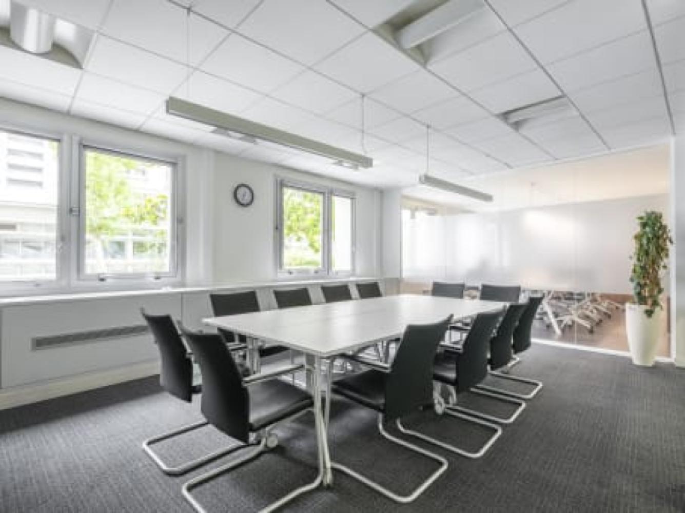 21037102-8d6e-4e13-8e4e-b98237bb6461