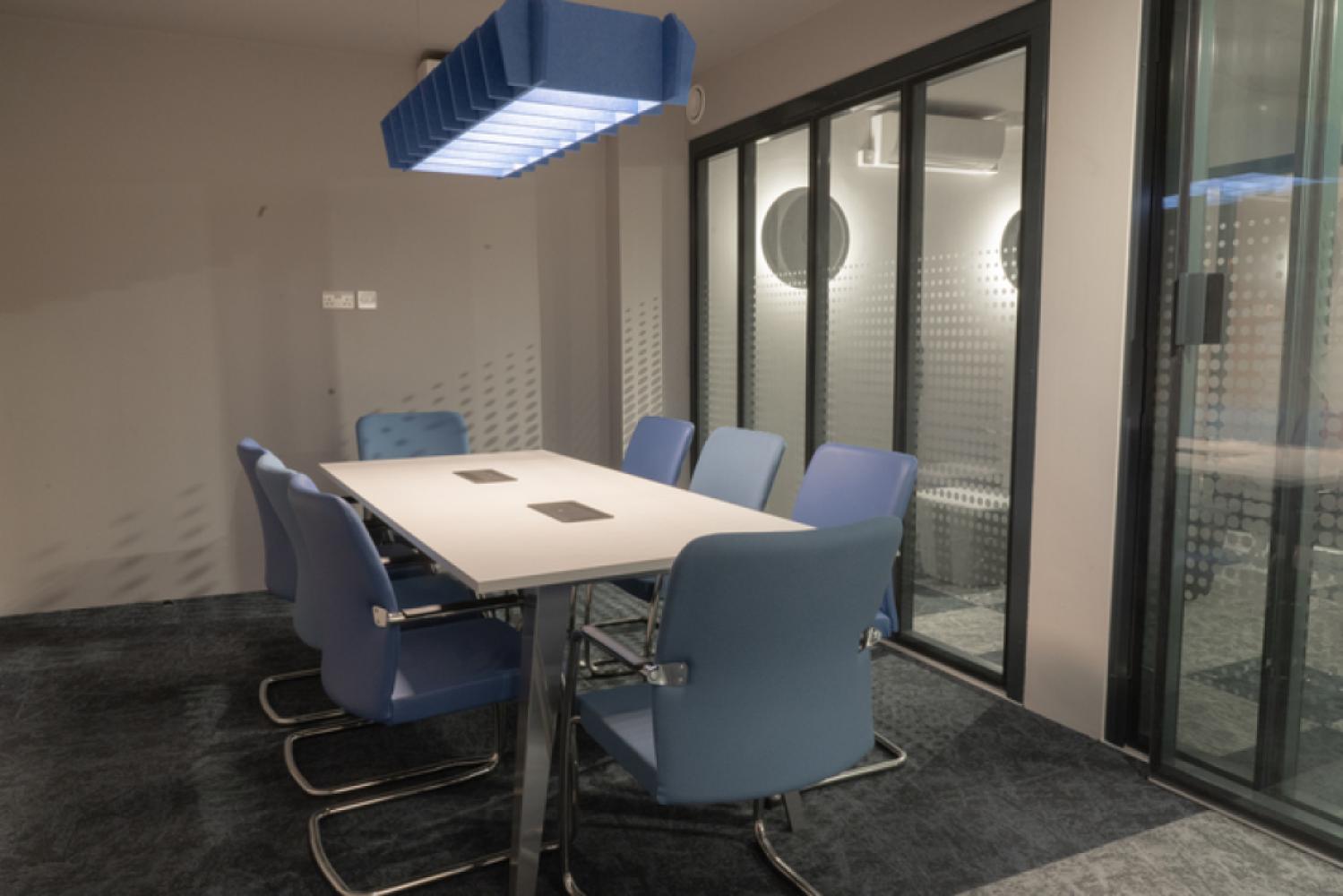 3311c94e-c71e-4b41-978f-efe1f637e702_4gsmeetingroom2