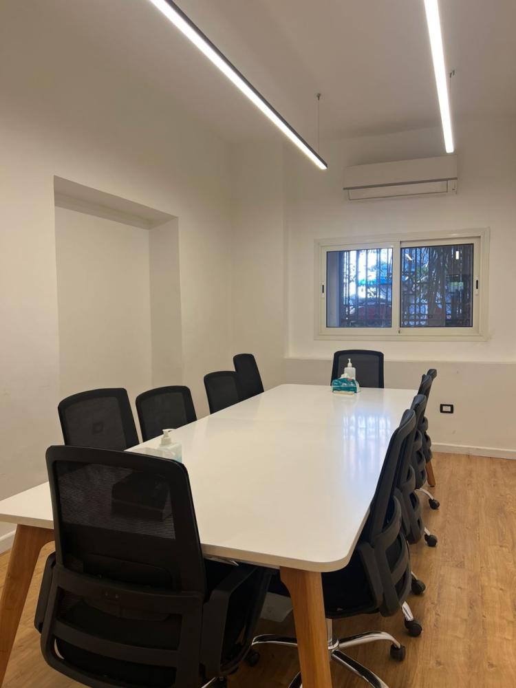 3acf1c5b-915f-4168-aa59-ab50a81ebfca_meetingroom1