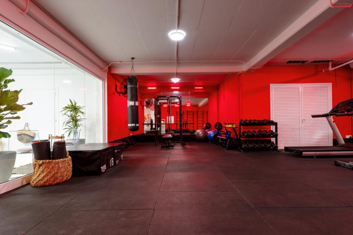 1c5c1674-d0a0-48f9-bfcf-26294f357bd1_gym