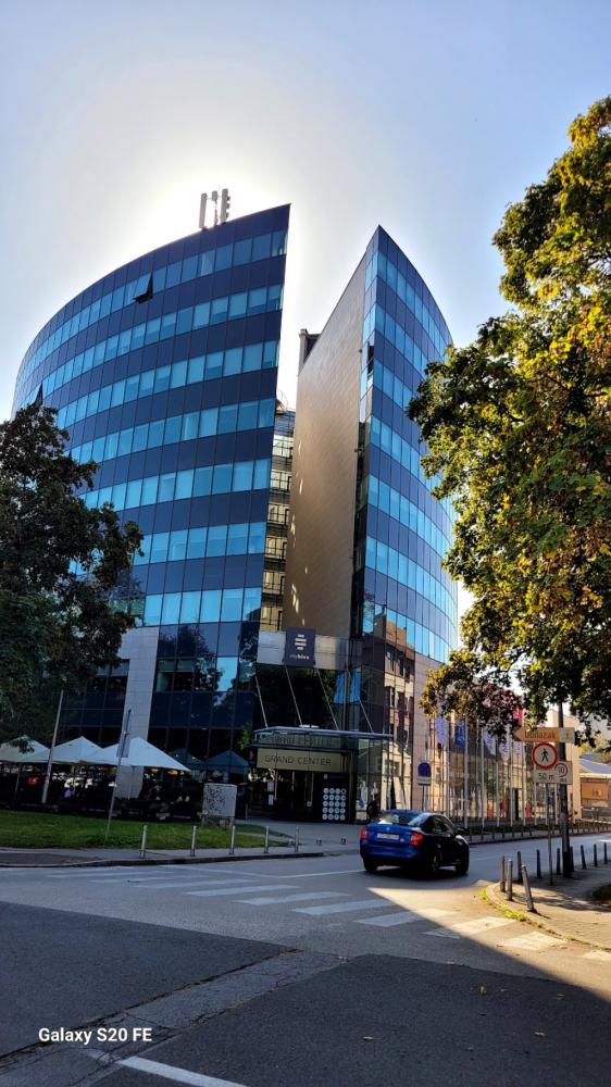 735fbc93-d525-41c2-aef7-a21c1314839b