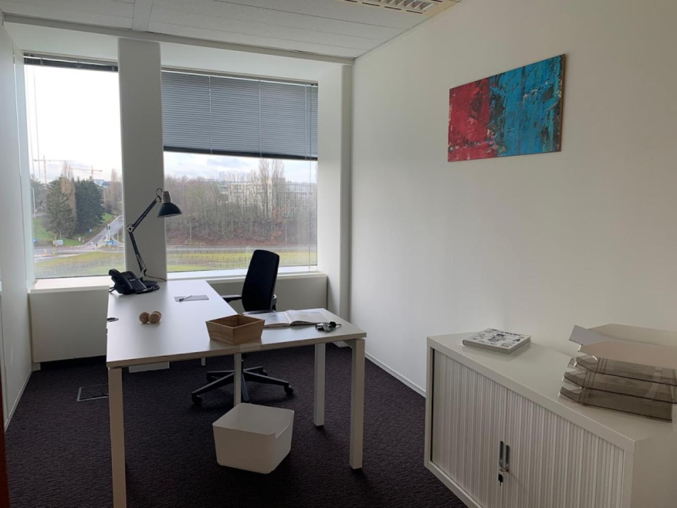 8fa0b09c-d9d3-4ead-b7ed-7d42972b6b26