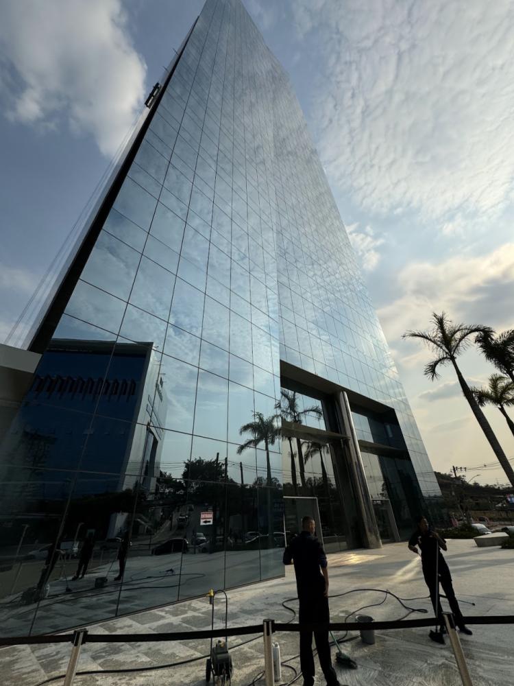 e6d27d56-9ad6-4639-9ddb-7c31dff16e53