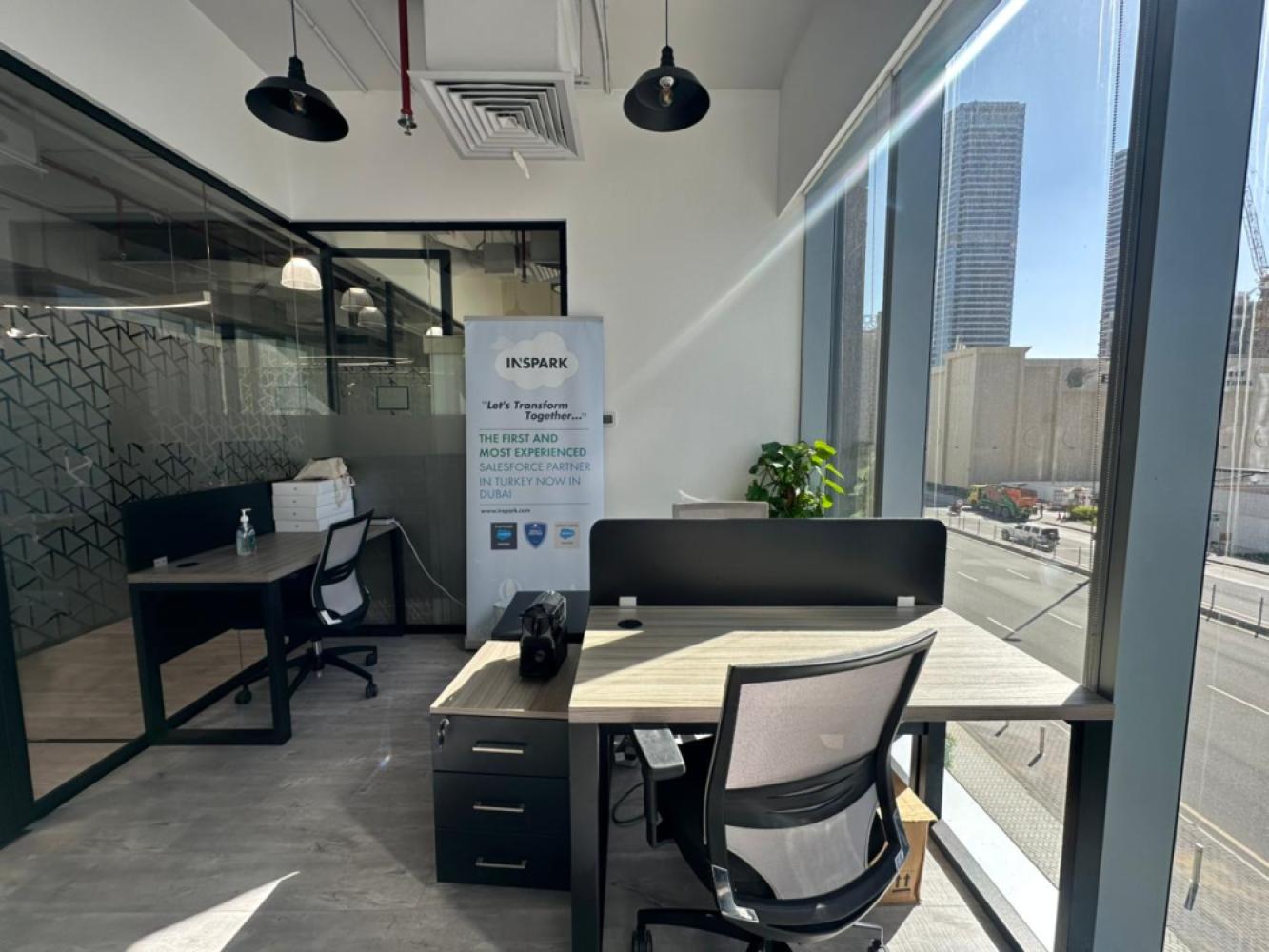 36e3e081-ab98-4478-9a81-8c787c47e534_4-6deskwindowoffice