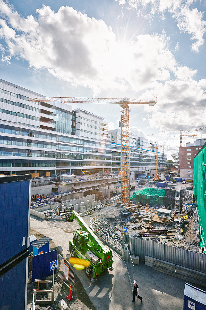 byggarbetarplats nya karolinska sjukhuset solna