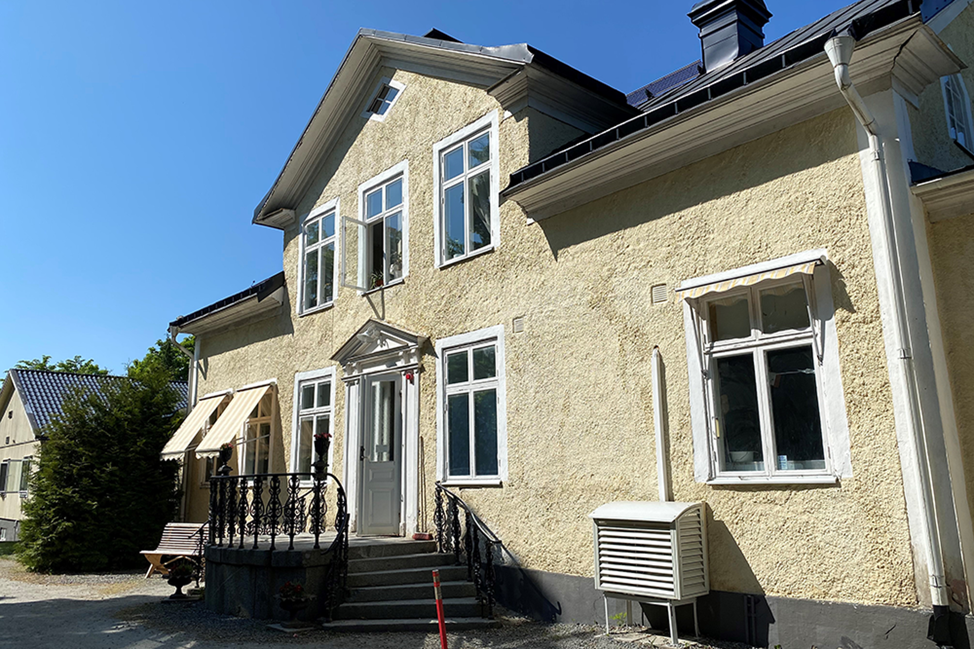 Fasad på byggnad