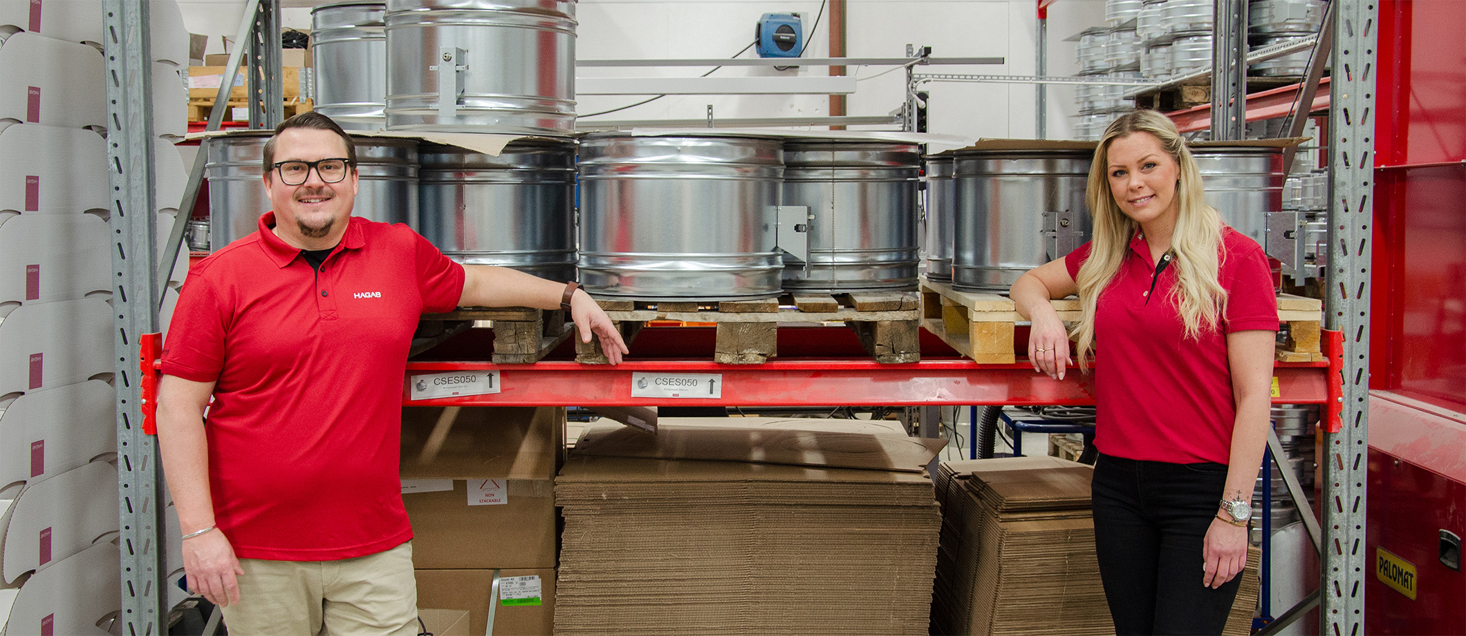 Fia och Christoffer, utesäljare på Hagab