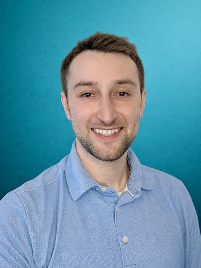 Sam MacArthur Headshot